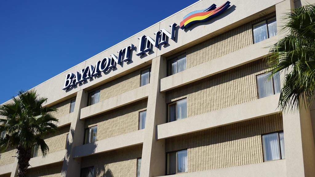 Baymont By Wyndham Arlington At Six Flags Dr Hotel Exterior photo